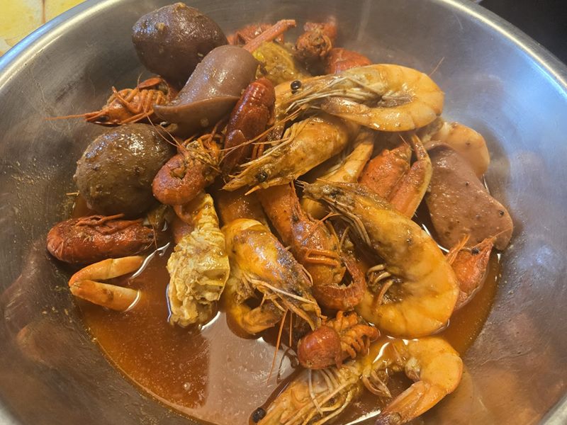 Crabby Crawfish food
